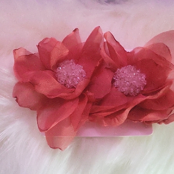 FLOWER 🌼 EARRINGS - Picture 1 of 5
